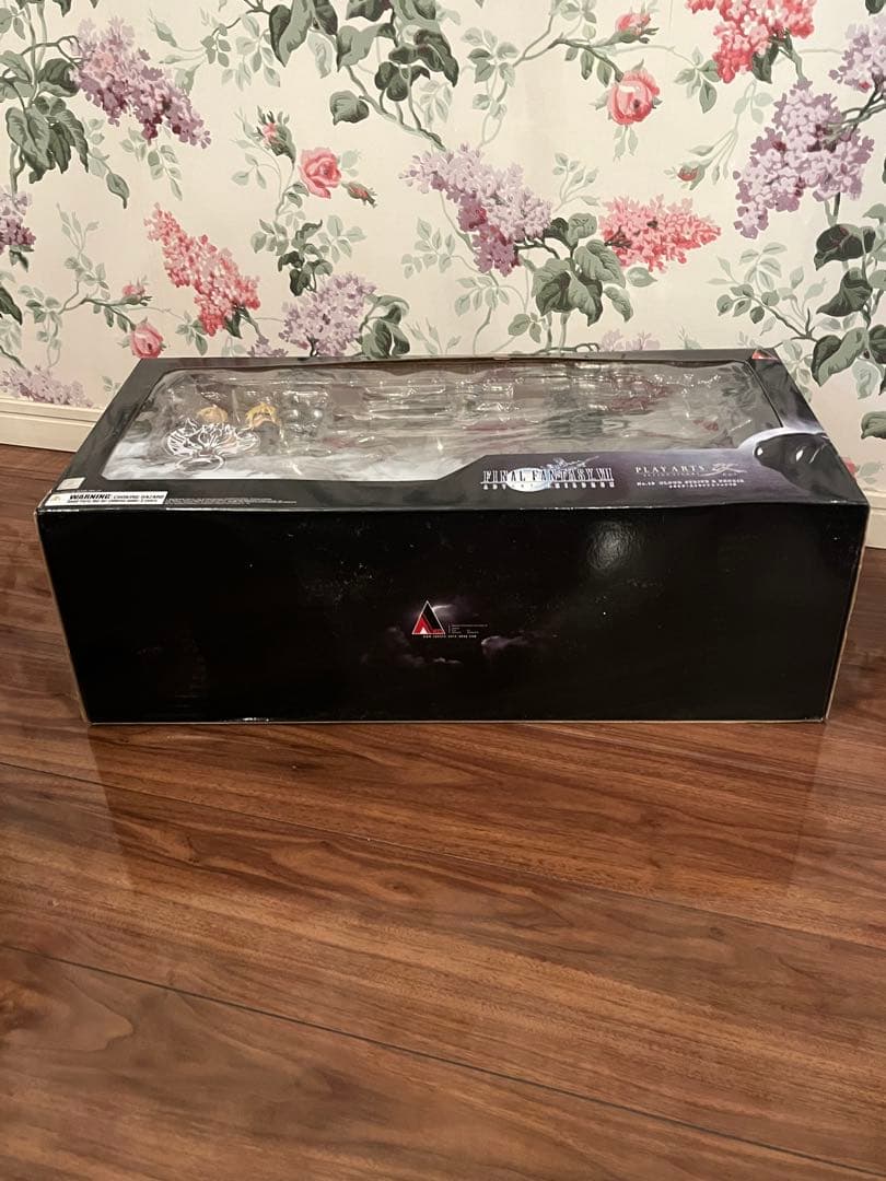 希少 新品 未開封 PLAYARTS改 クラウド・ストライフ&フェンリル