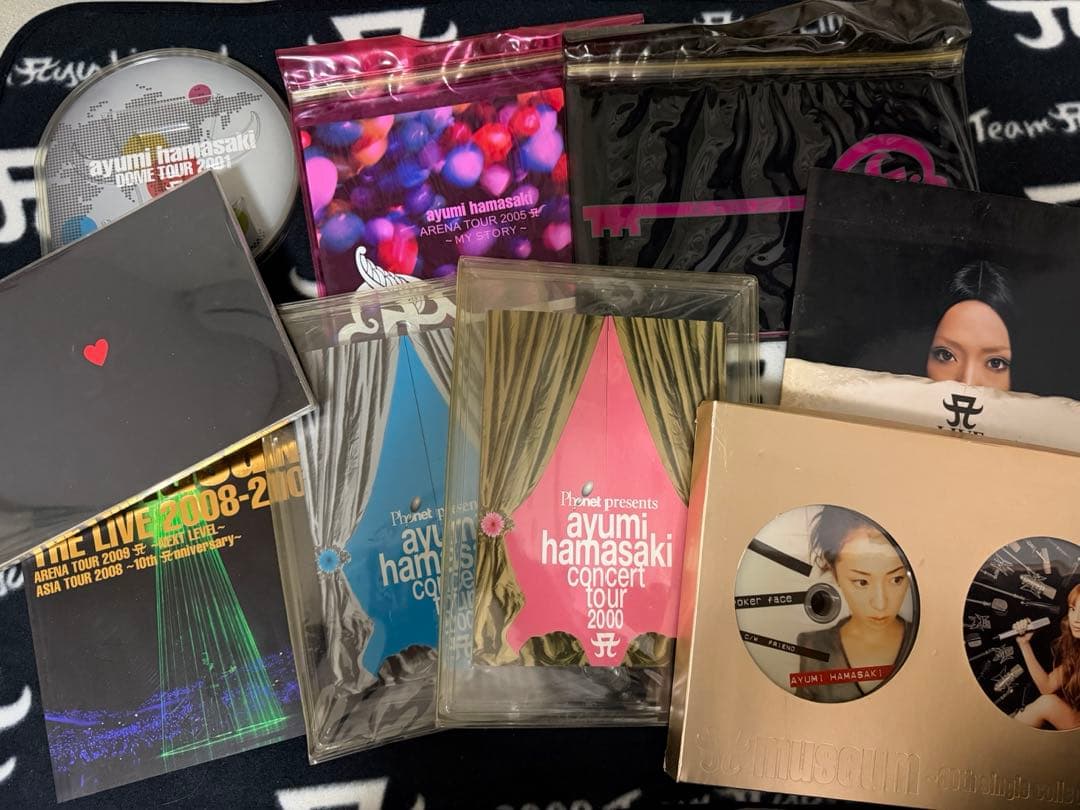 11/28まで！ 浜崎あゆみ⭐︎ツアーパンフ17冊セット