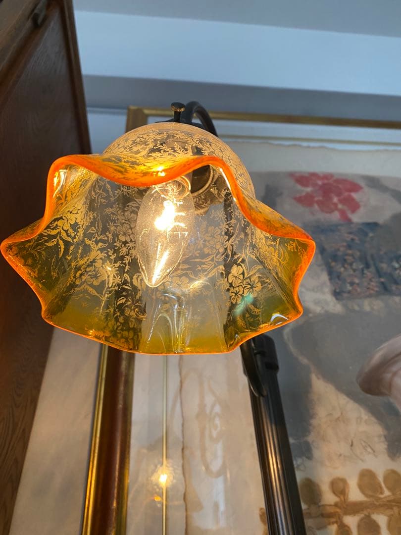 英国　アンティーク　エッチング　　ボタニカルな草花模様　ペンダント灯具