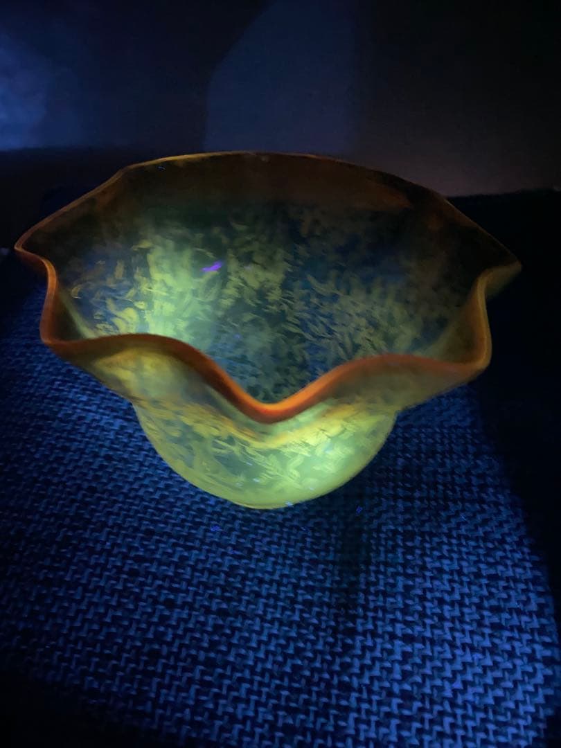 英国　アンティーク　エッチング　　ボタニカルな草花模様　ペンダント灯具