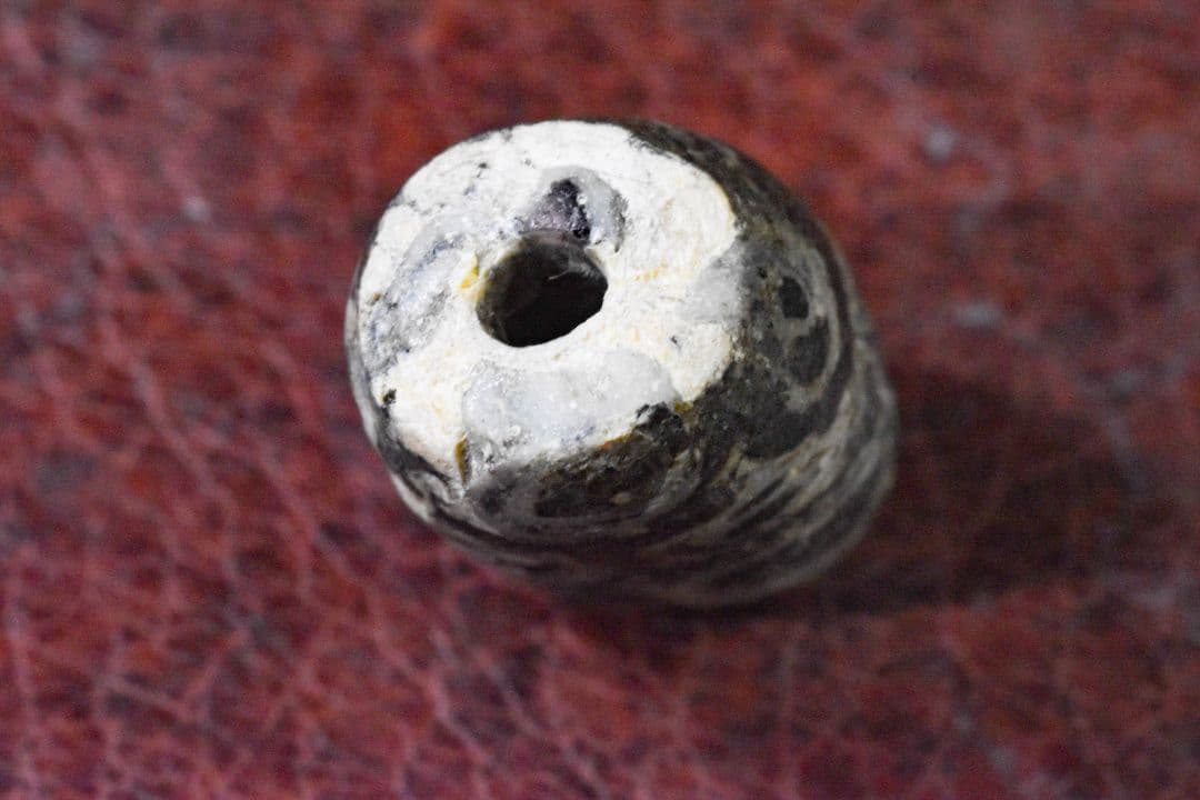 紀元前後 アフガニスタン出土 古代多眼アイビーズ