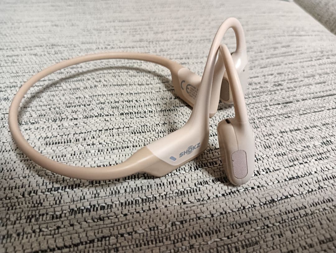 美品 SHOKZ OPEN RUN PRO MINI S811 人気のベージュ