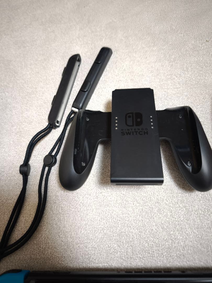 Nintendo Switch 本体 Joy-Con2個 ケース 充電器付き