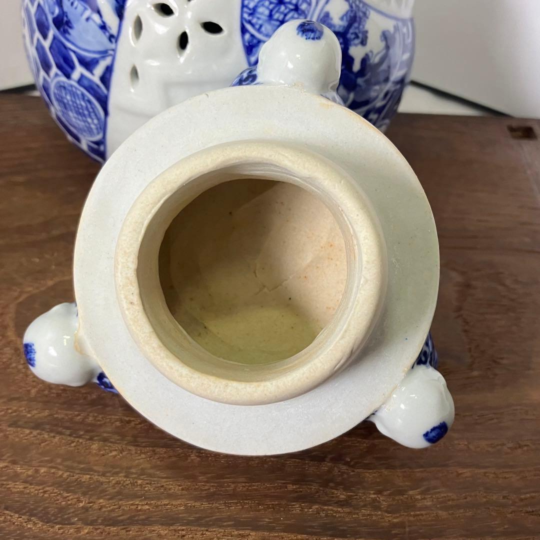 中国 五良大甫呉祥瑞造 染付 獅子 香炉 高さ20.5cm