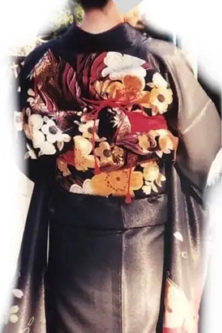 振袖 ６点セット ラメ入り 黒と赤のグラデーション 蝶と花 成人式