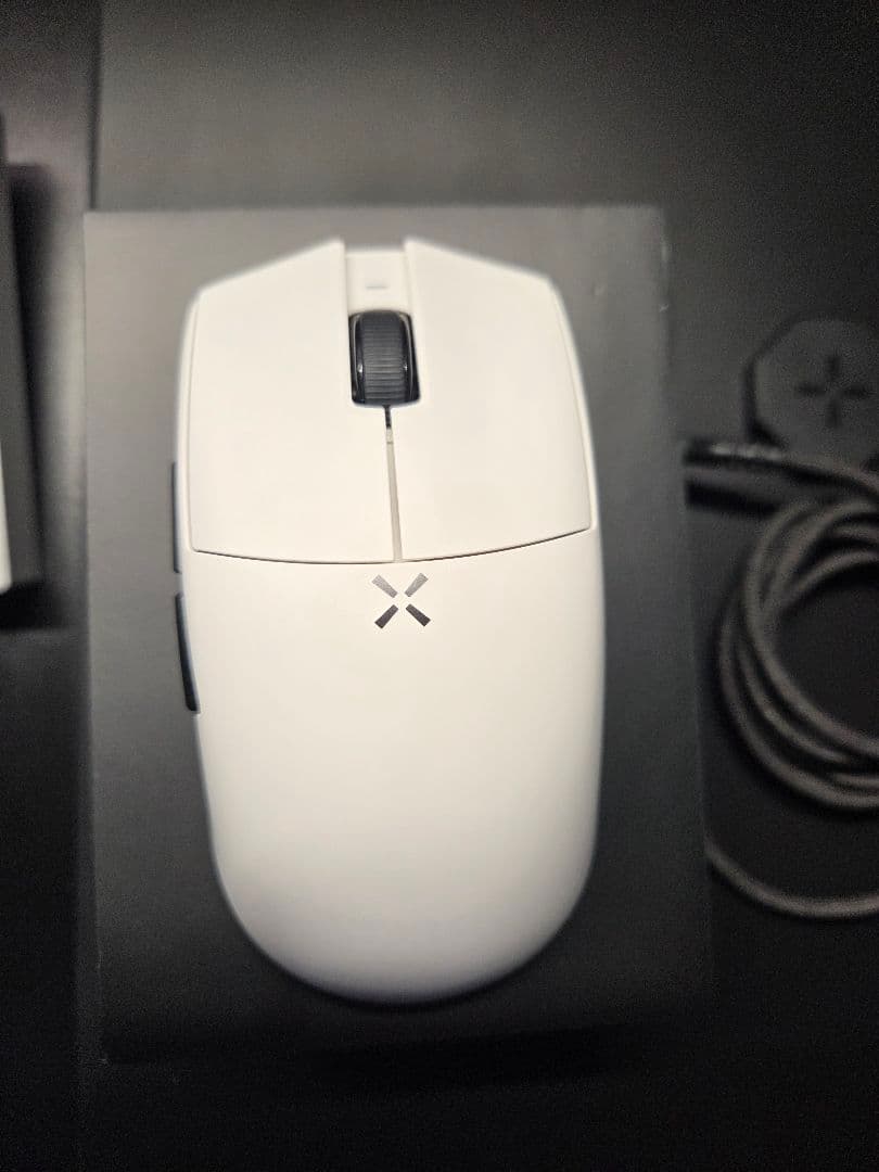 HITSCAN hyperlight white　ゲーミングマウス