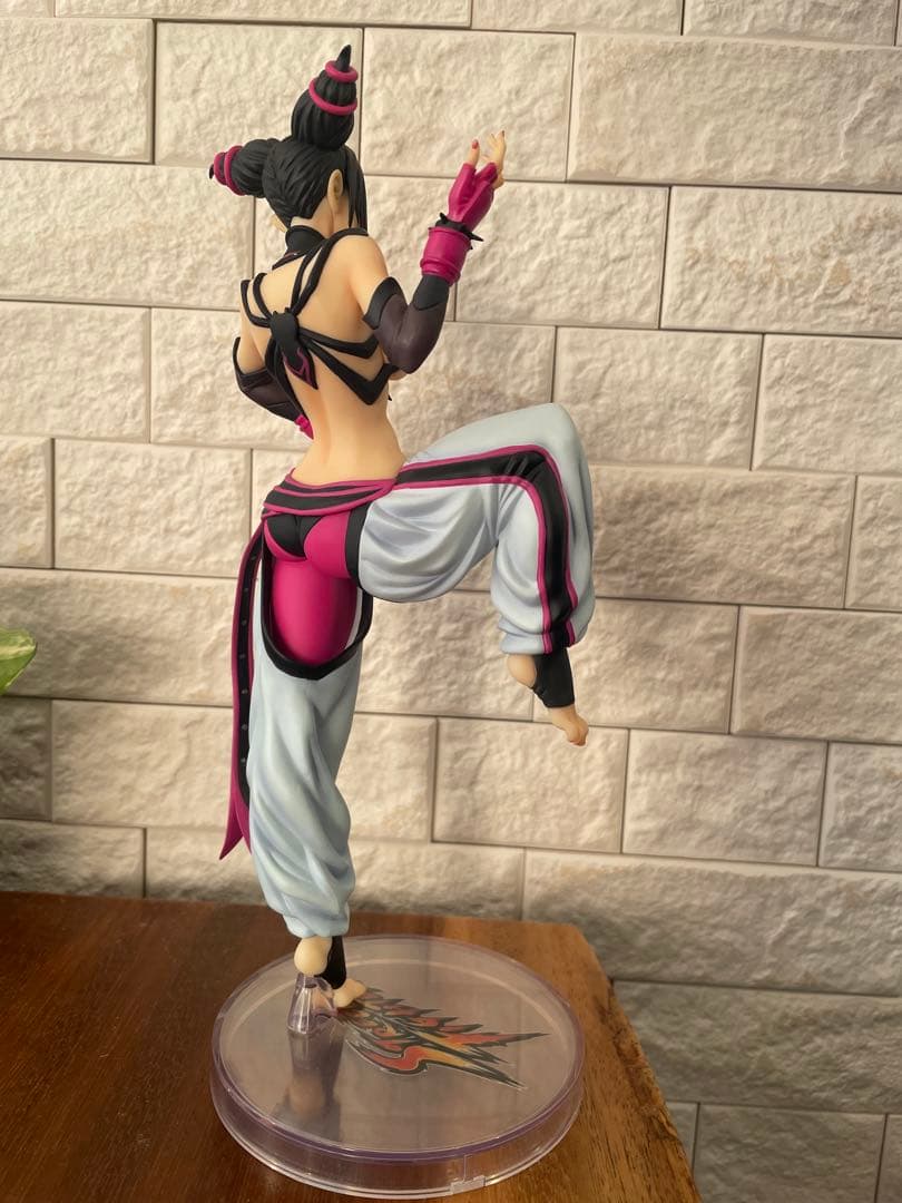 STREET FIGHTERストリートファイタージュリ1/7コトブキヤ