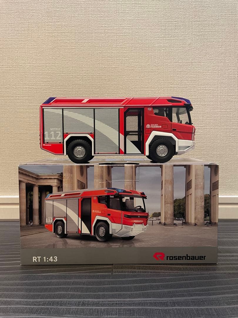 ローゼンバウアー消防車ミニカー
