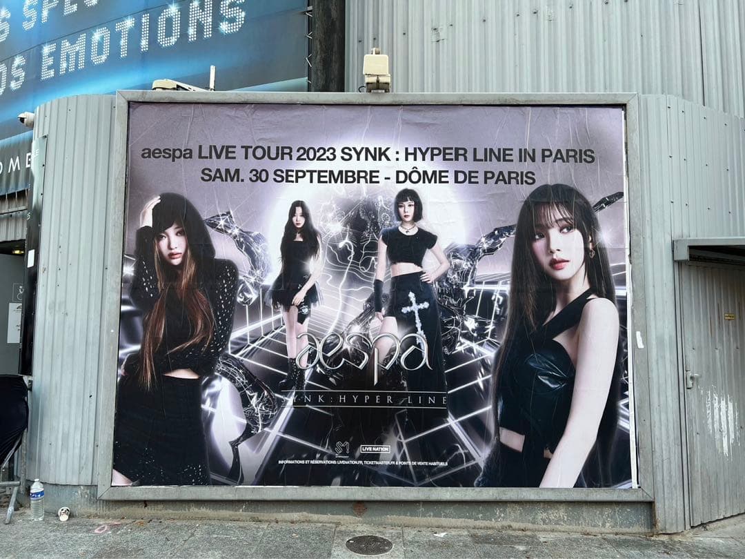 【フランス限定】aespaパリ公演限定 新品未使用ライブTシャツ(Mサイズ)