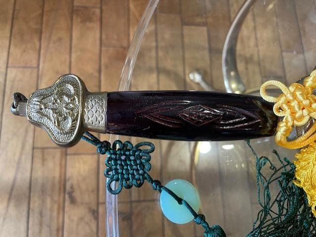 装飾的な日本刀