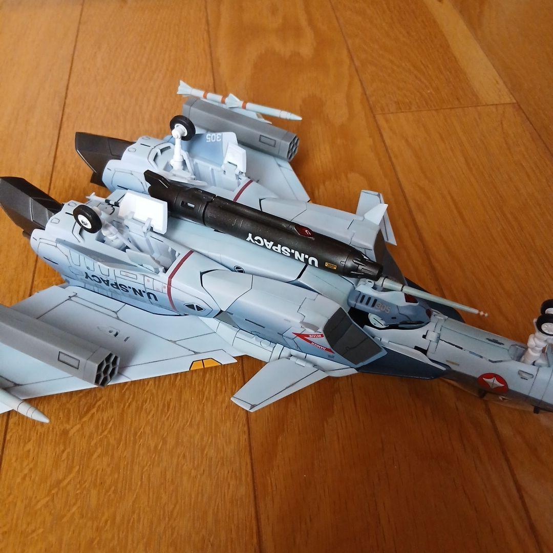 マクロス　戦闘機フィギュア　バルキリー