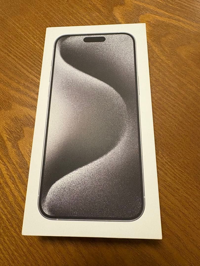 パーク  iPhone15promax 本体