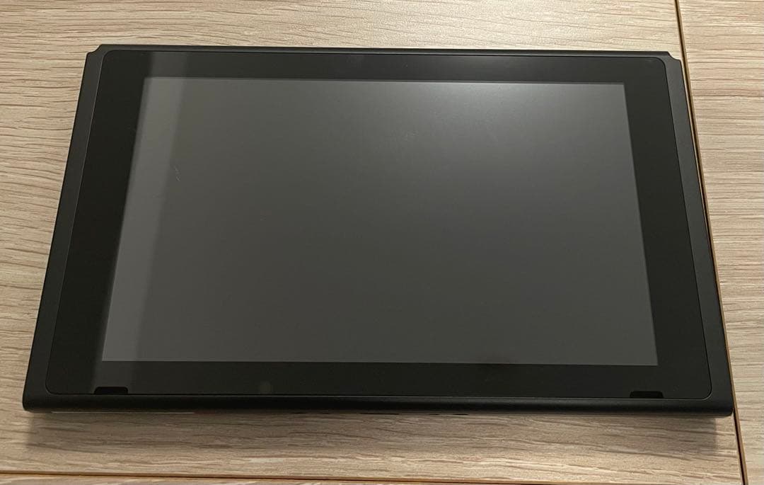 Nintendo Switch + Joy-Con + ポーチ +ソフト2点