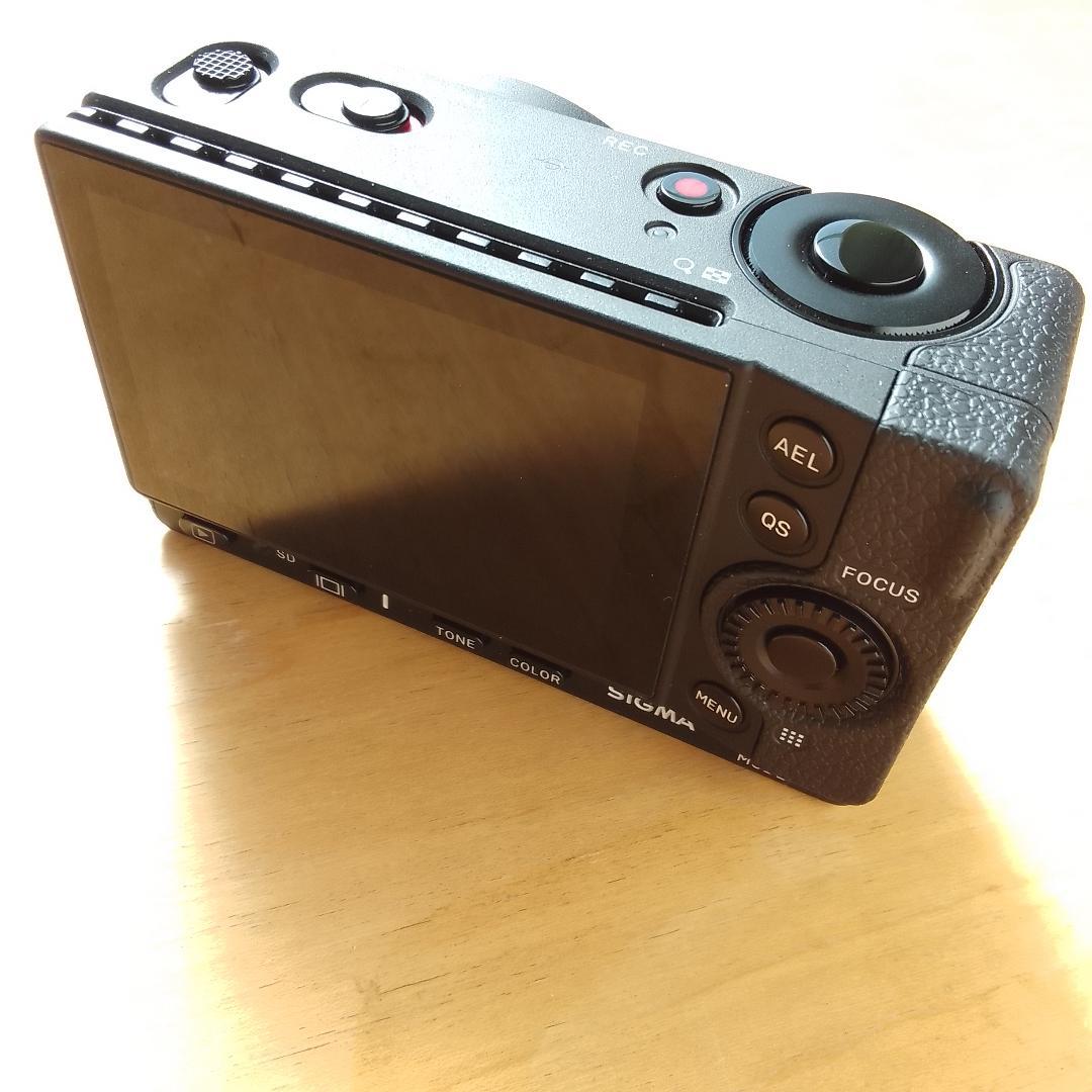 【SIGMA fp】【極美品】 ミラーレス一眼レフ　フルフレーム　フルサイズ