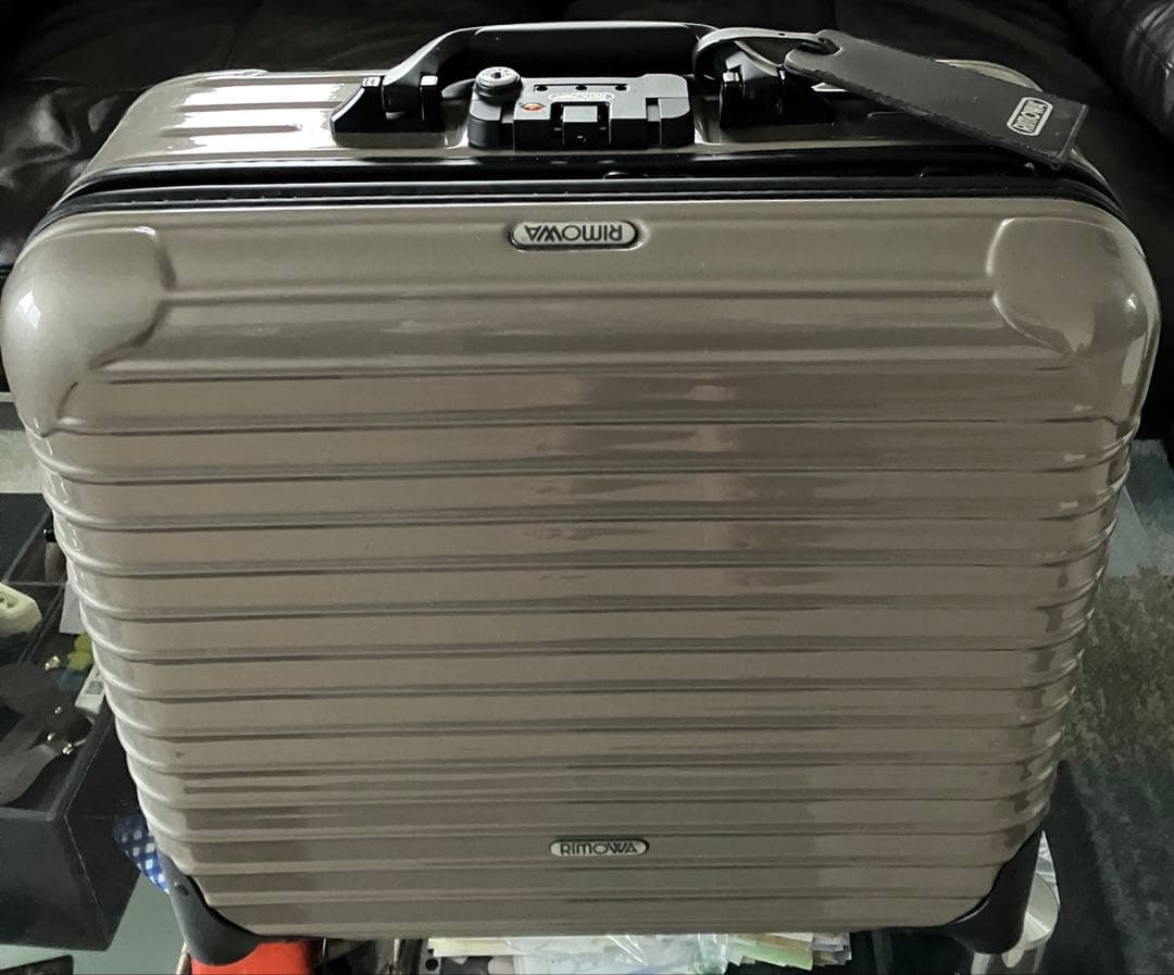 (美品)リモワ サルサ ビジネストローリー 23L 希少2輪 シャンパンゴールド
