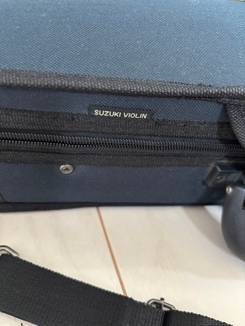 1/8 バイオリン 本体 専用ケース付き