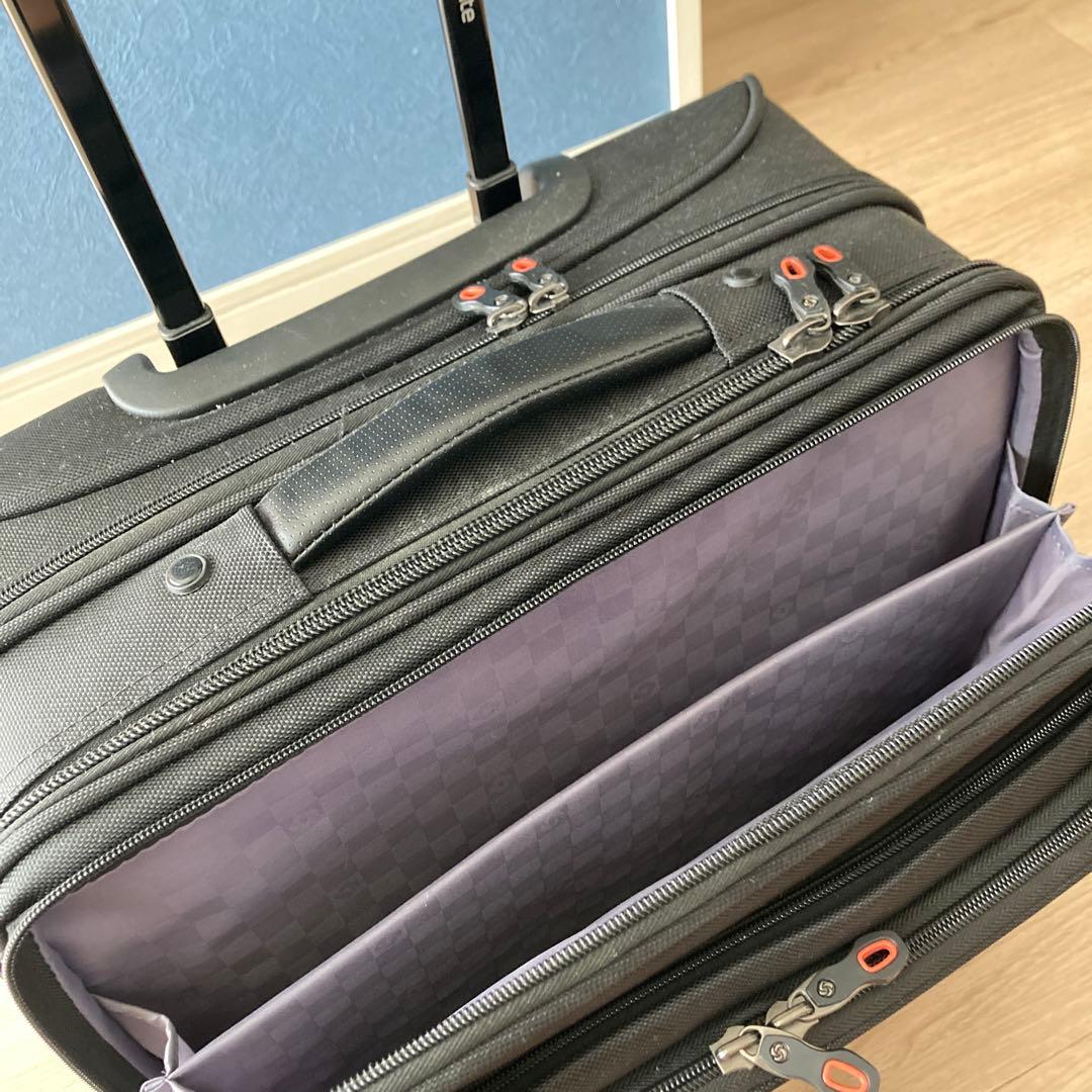 Samsonite サムソナイト 機内持込可　キャリーケース　スーツケース