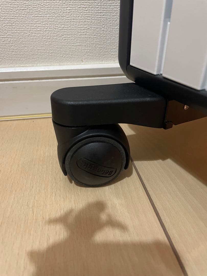 【極美品 】デロンギ オイルヒーターMDHU15-BKマルチダイナミックヒーター