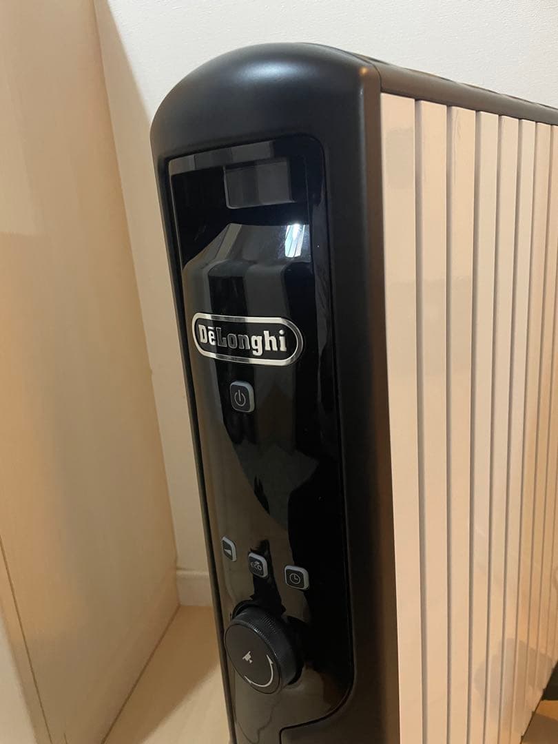 【極美品 】デロンギ オイルヒーターMDHU15-BKマルチダイナミックヒーター