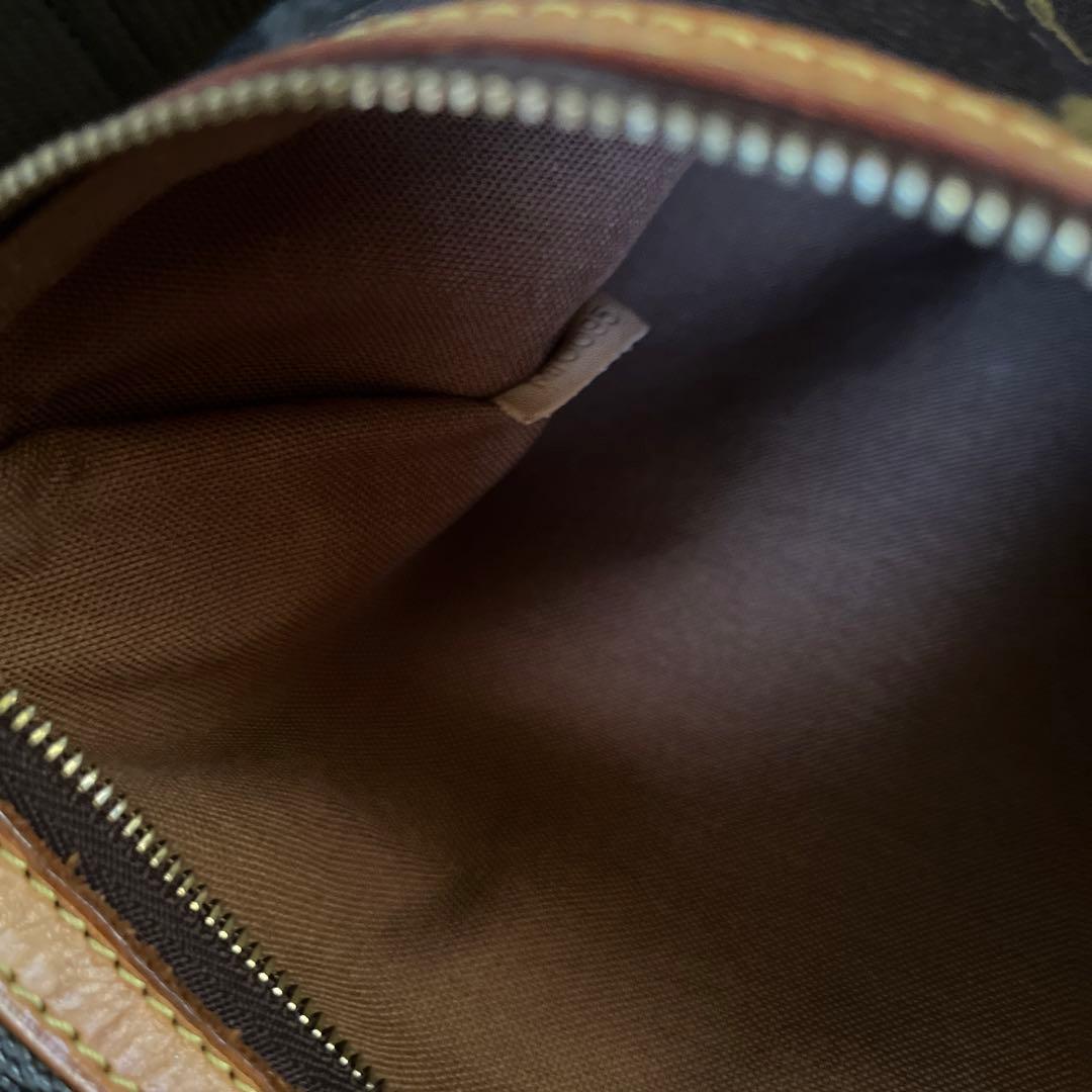 ＊ルイヴィトン＊モノグラム柄斜め掛けバッグ