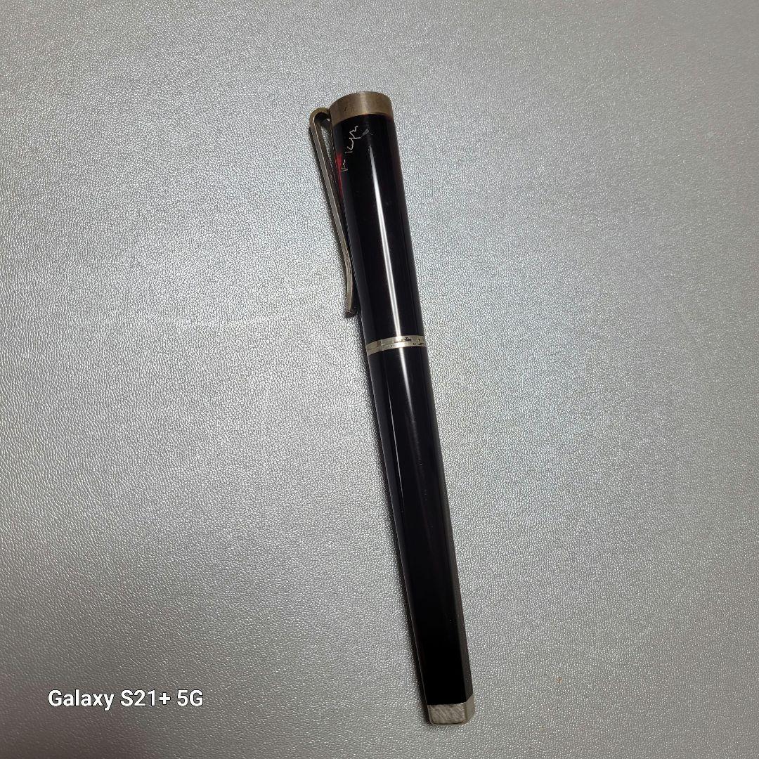 モンブラン 作家シリーズ フランツ・カフカ 万年筆 ペン先18k-750　中古