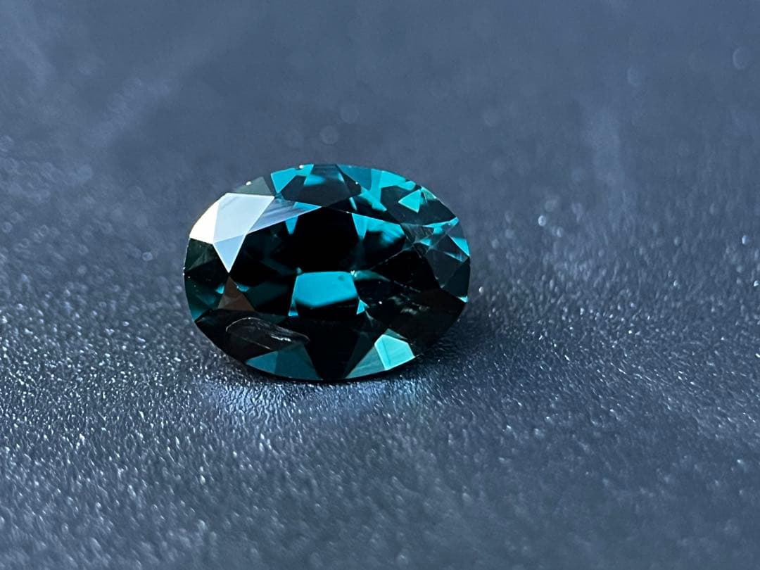 ブルースピネルルース1.3ct天然石,宝石NeonBlue Spinel