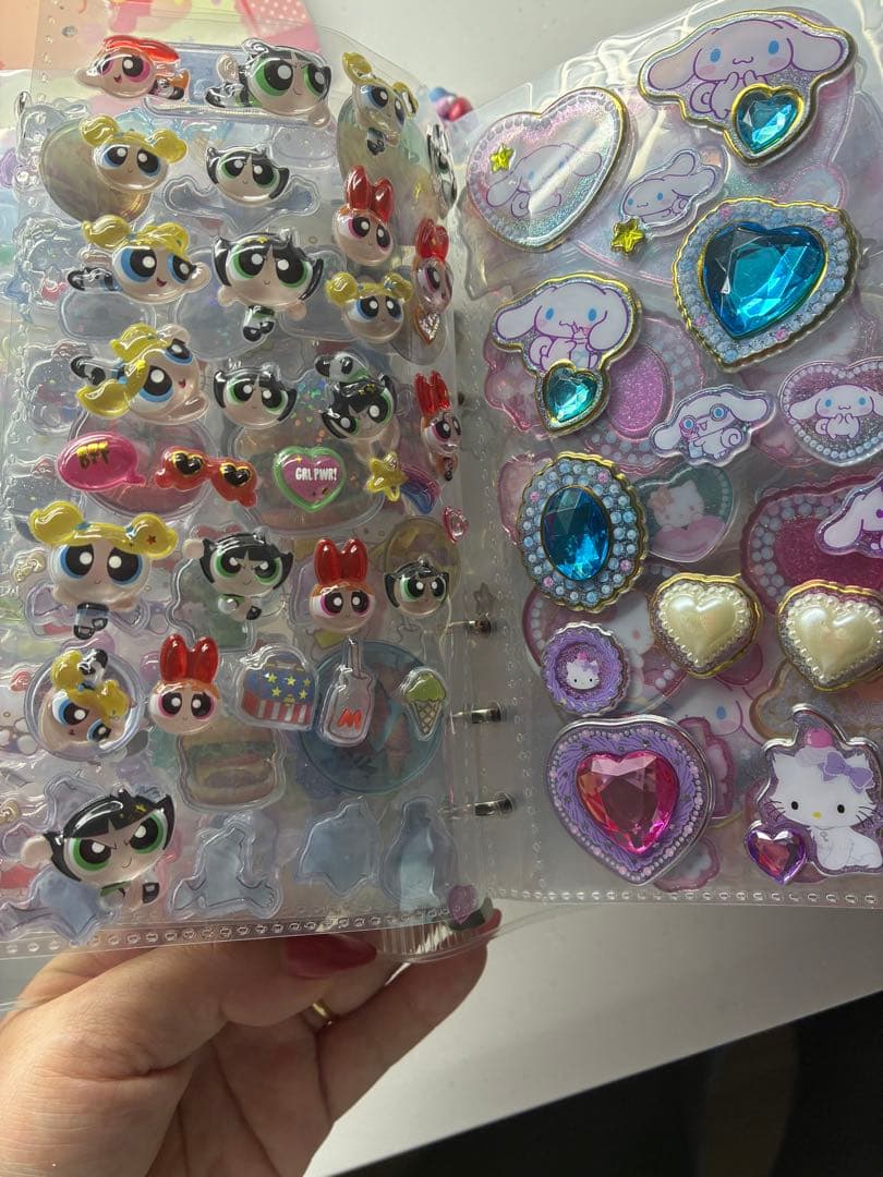 キャラクターシール完成品