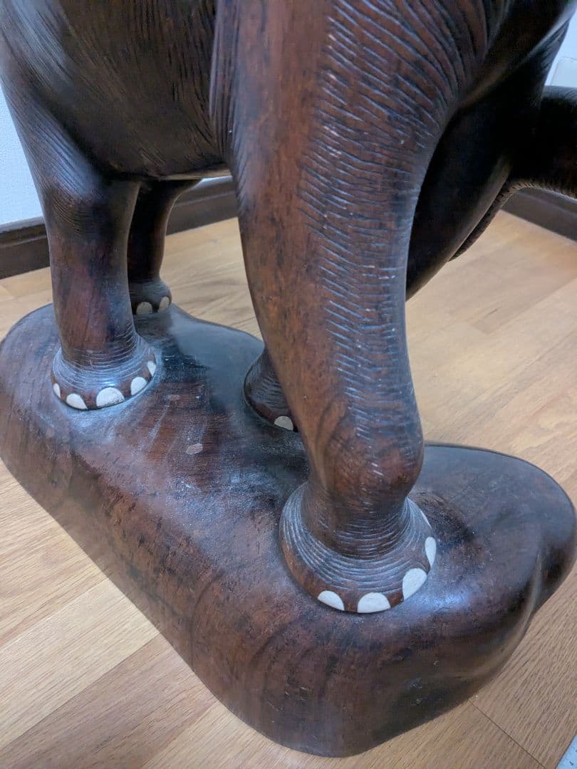 木製象の彫刻 高さ約60cm