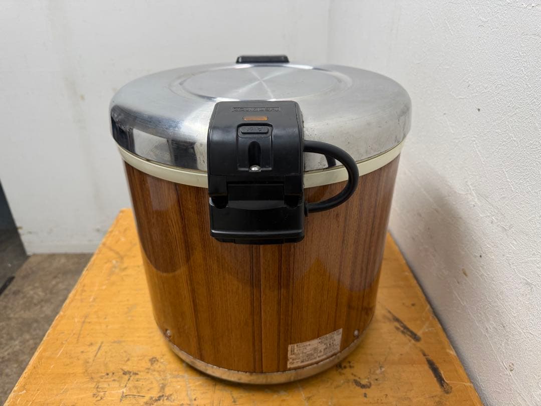 象印マホービン　業務用　保温ジャー　電子ジャー　８.０L　４.４升　飲食店