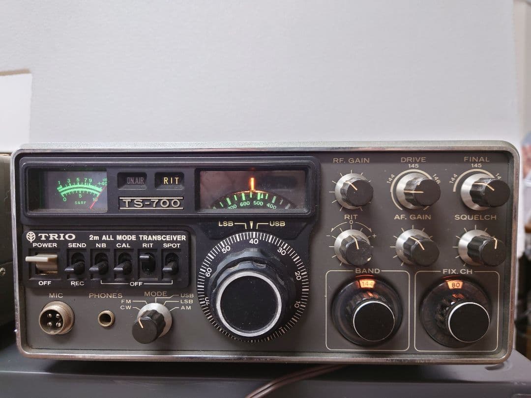 TRIO TS-700 2m ALLMODE TRANSCEIVER 無線機