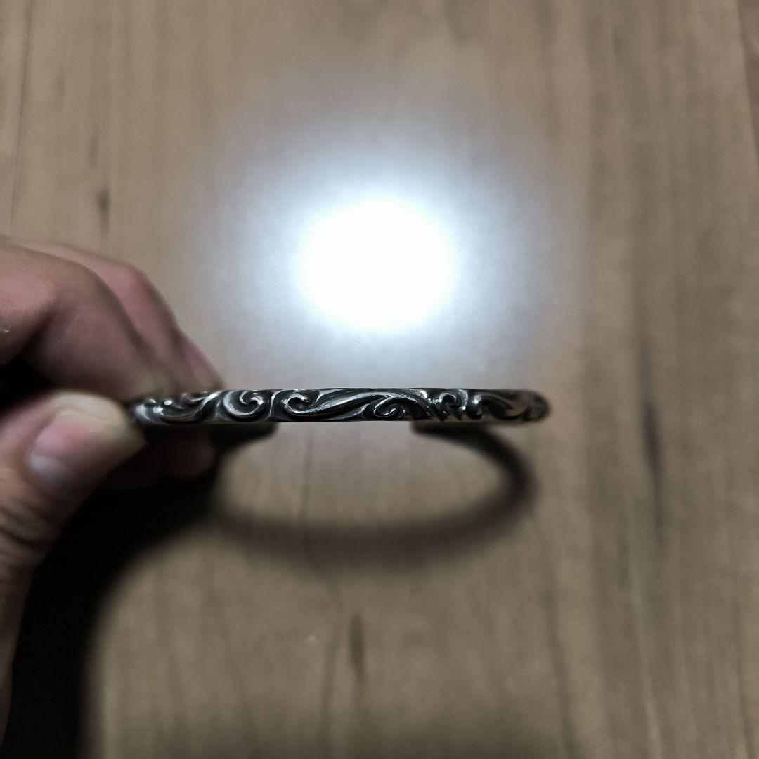 Chrome Hearts スクロールバングル