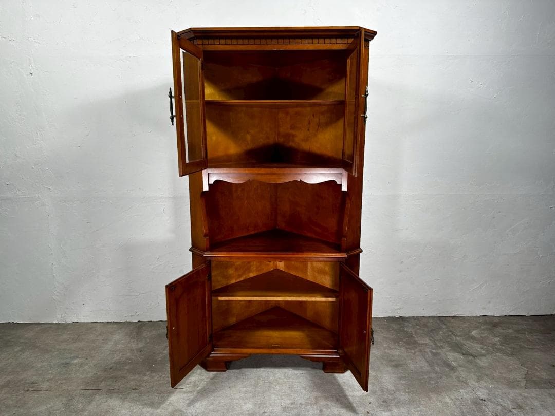 美品『Daniel』横浜ダニエル コーナーキャビネット キャビネットRWcab3