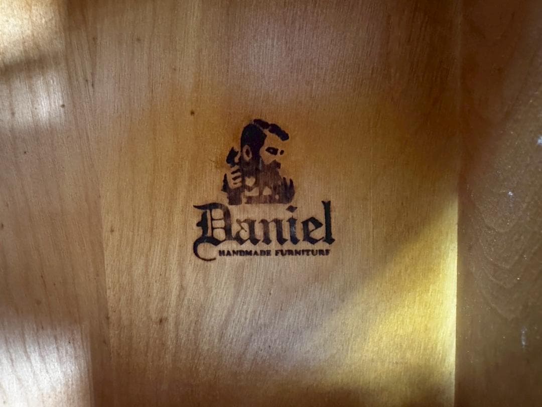 美品『Daniel』横浜ダニエル コーナーキャビネット キャビネットRWcab3