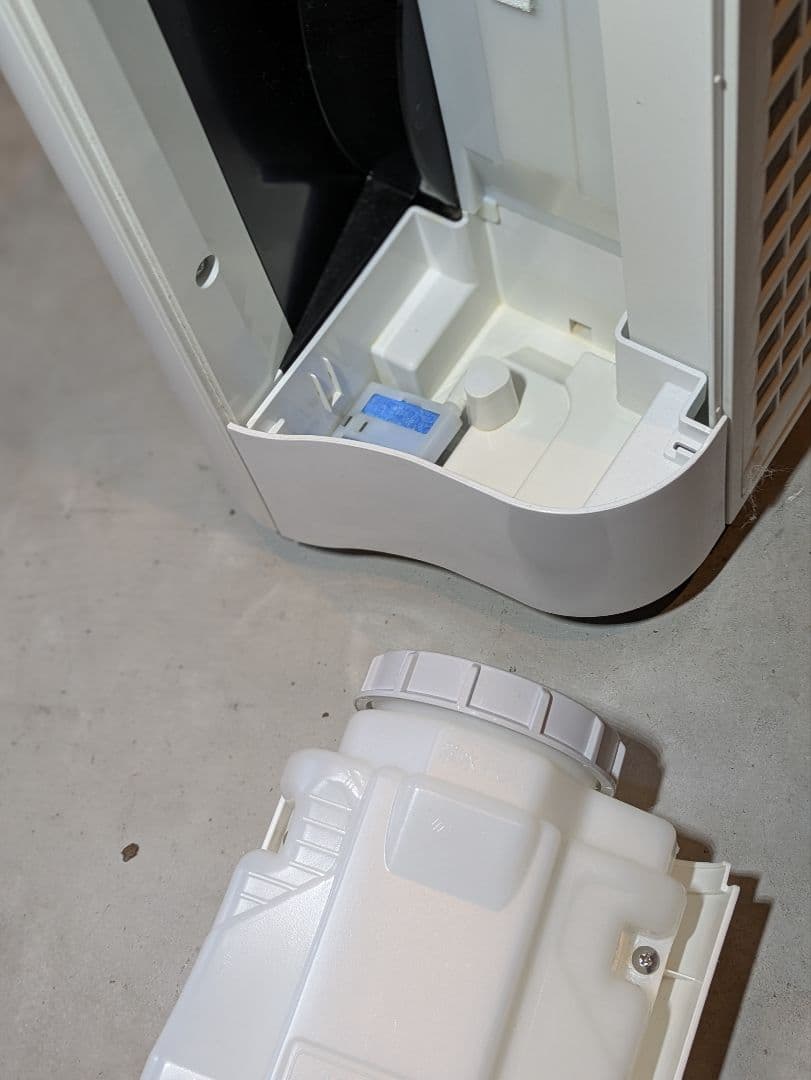 SHARP 空気清浄機 KC-J50-W 2020年製