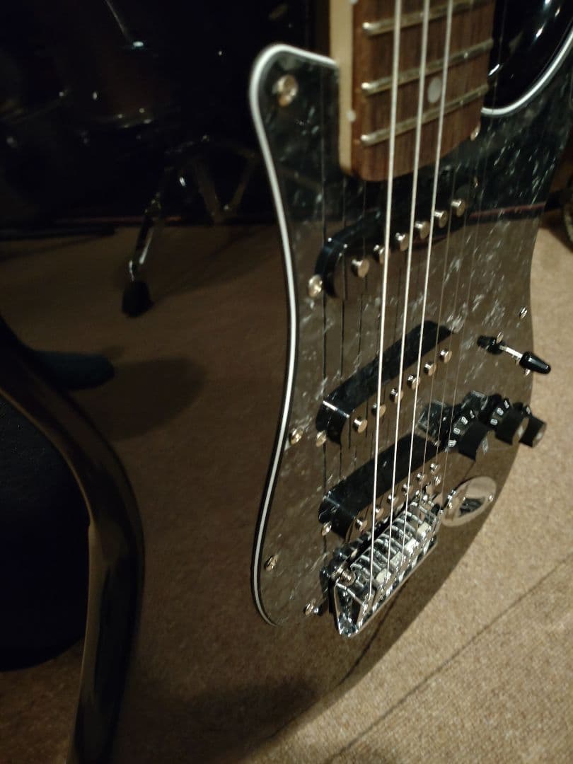 Squier スクワイヤ / ストラトキャスター