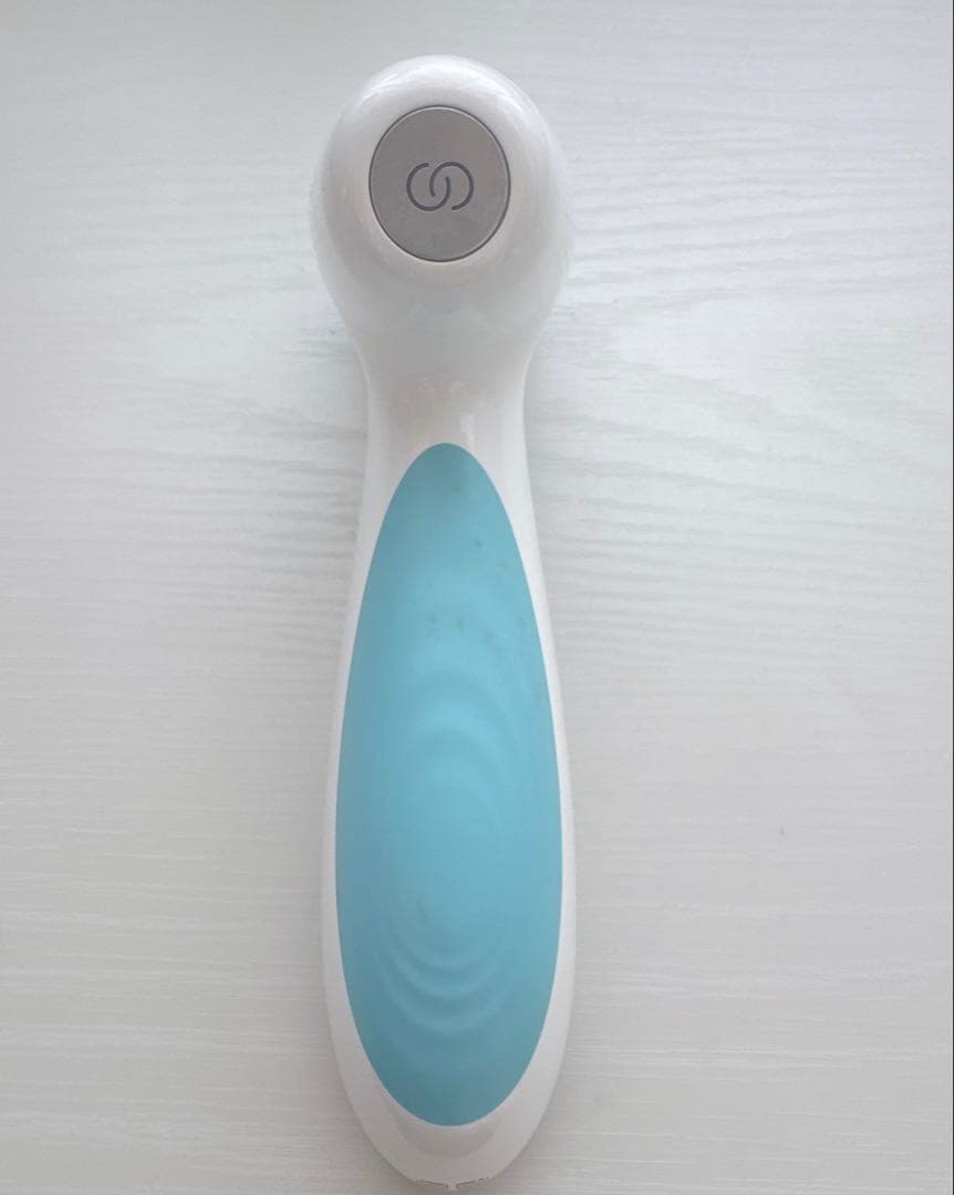 ルミスパ　ニュースキン　洗顔ブラシ ホワイト/ブルー 充電コードのみ