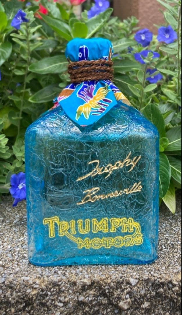 琉球ガラス　トライアンフ　彫刻　TRIUMPH 沖縄　特注品