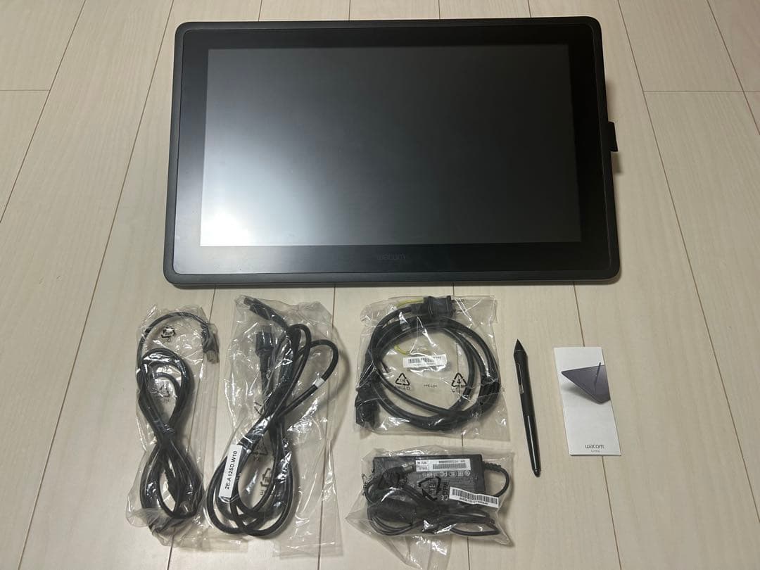 ワコム Wacom Cintiq 22 FDH DTK2260K1D 液タブ
