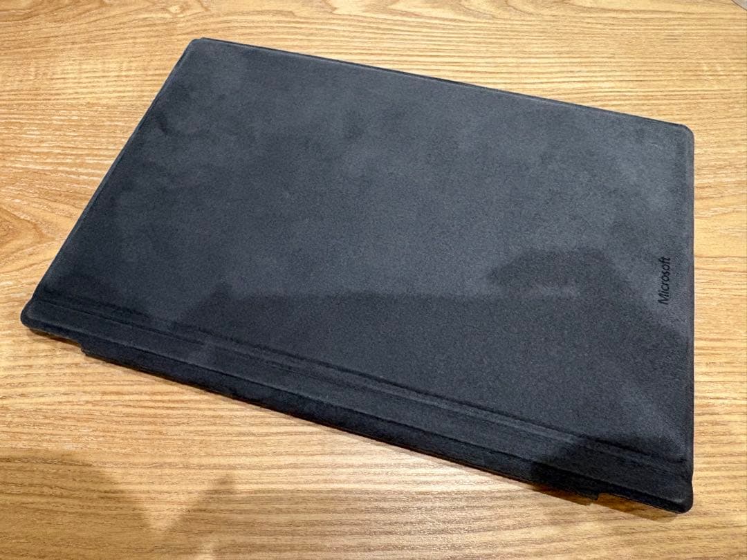 Surface Pro5 メモリ8GB SSD256GB LTE キーボード付き