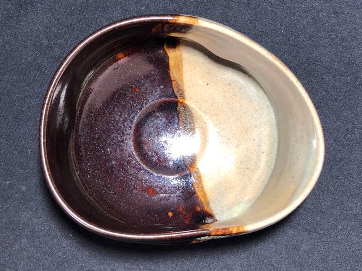 【茶道具】陽炎園 膳所焼沓形掛分茶碗 茶碗A338