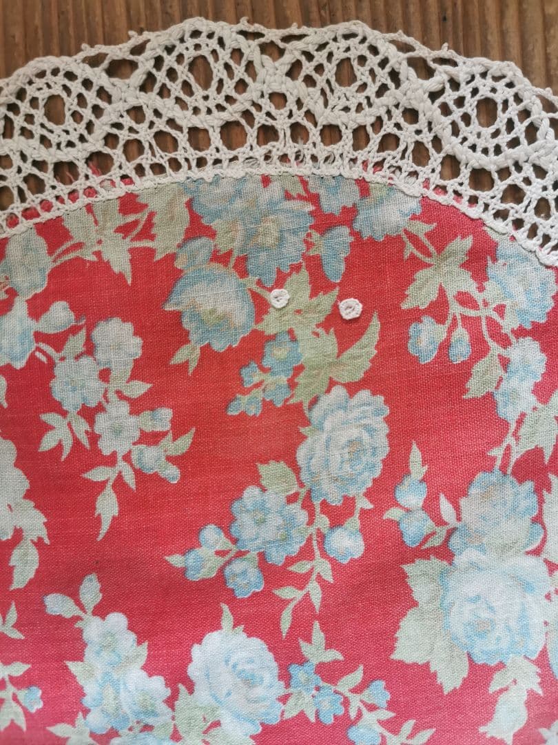 アンティーク フレンチ花柄ファブリック＆クロシェボビン編みレース装飾 ドイリー