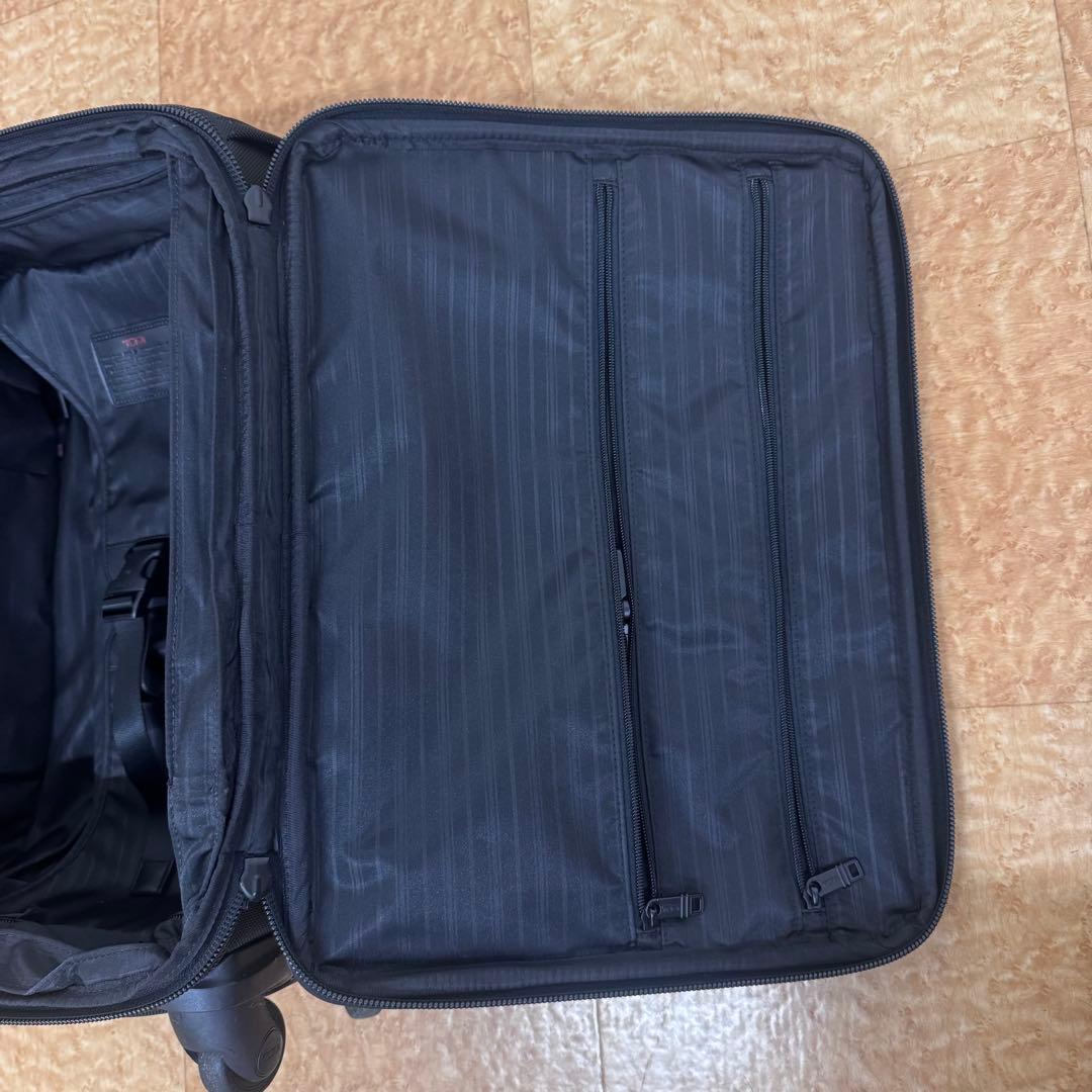TUMI 22060DH 機内持込みOK4輪キャスター付きスーツケース　トランク