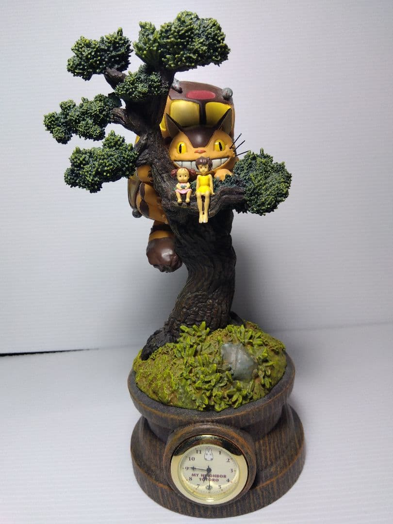スタジオジブリ　ジオラマ置時計　となりのトトロ　松の木の下で