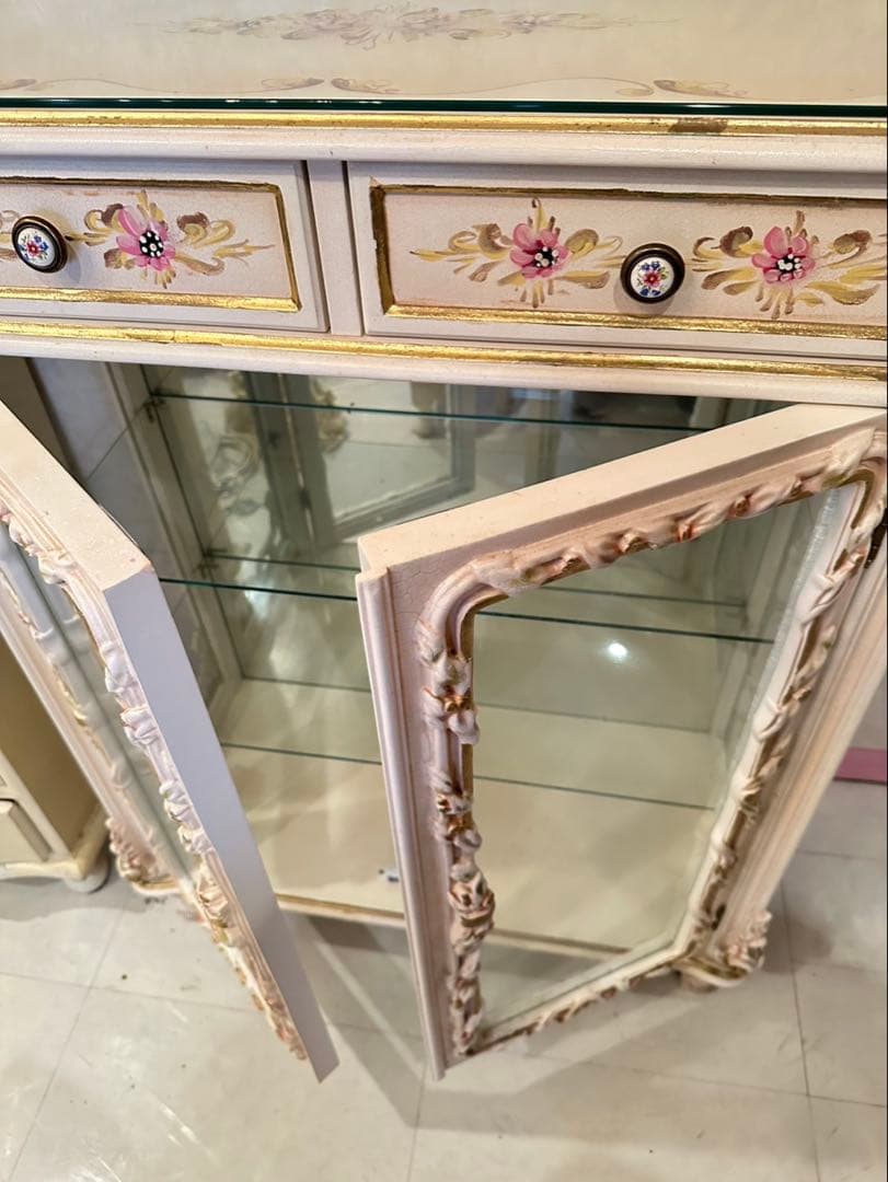 【mayumi】ロココ調 ガラスキャビネット猫脚 家具 お姫様 ローラアシ