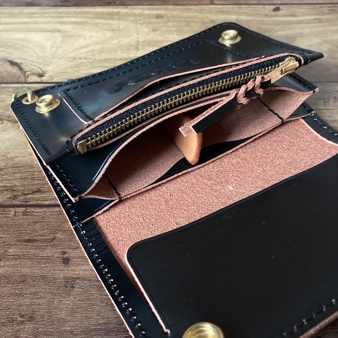 【お札を折らずに収納】北米ステアハイド トラッカーウォレット150（ミドル）3層