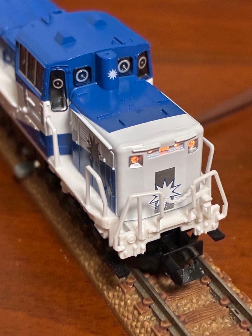 DE15 ディーゼル機関車 奥出雲おろち号カラー　ライト点灯動力動作確認済