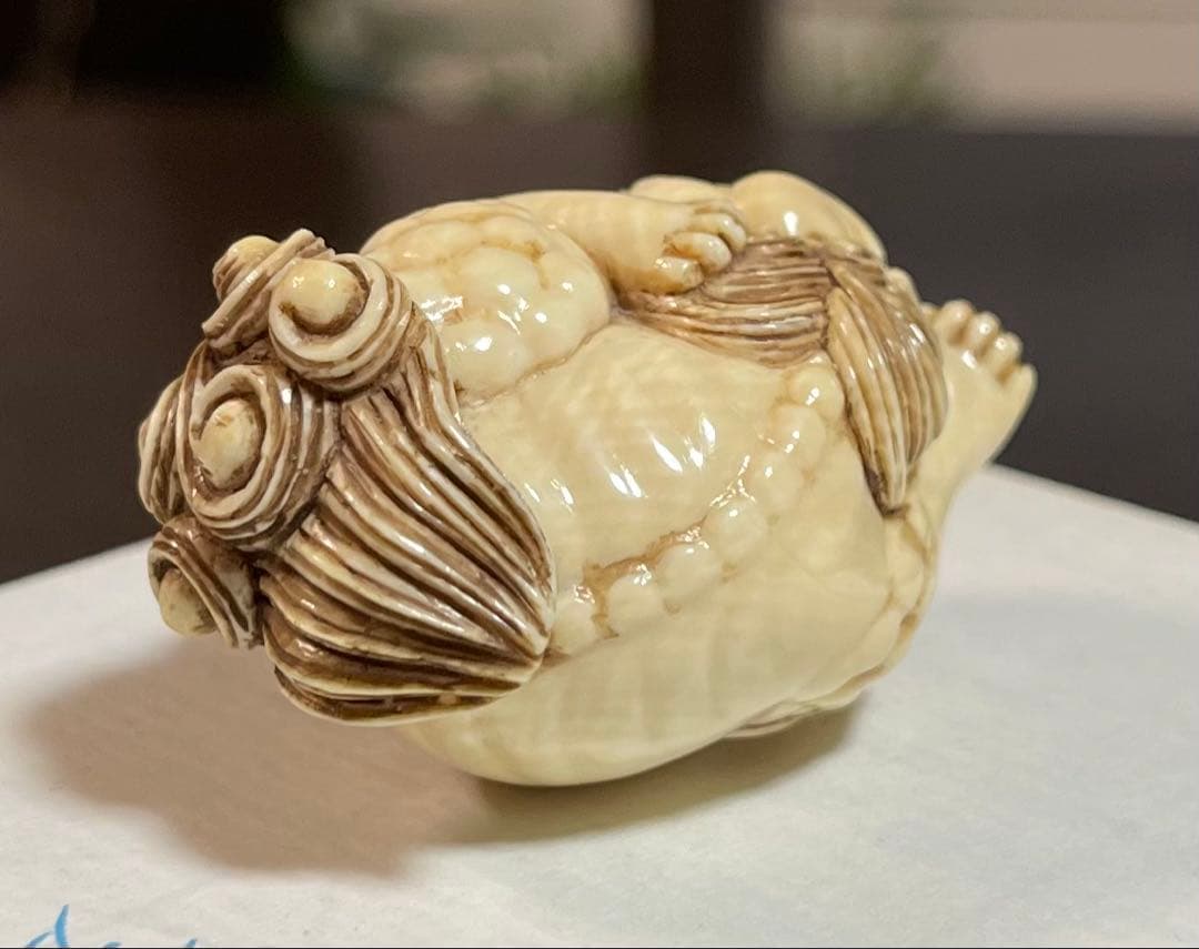 『獅子』 根付 　　（提げ物 /緒締め /帯留め /Netsuke）