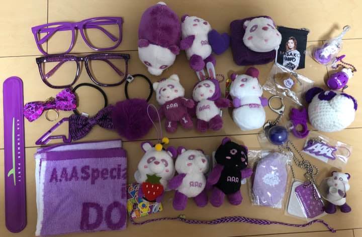 AAA 紫 グッズ