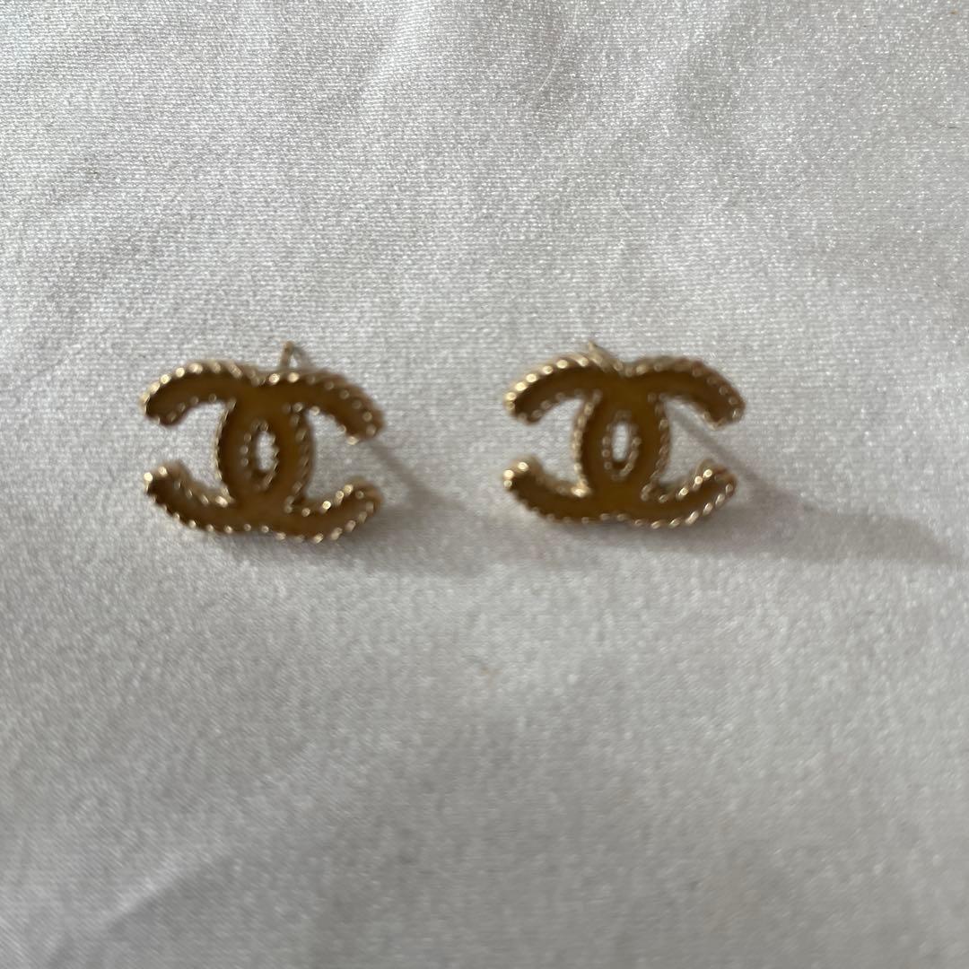 シャネル ピアス