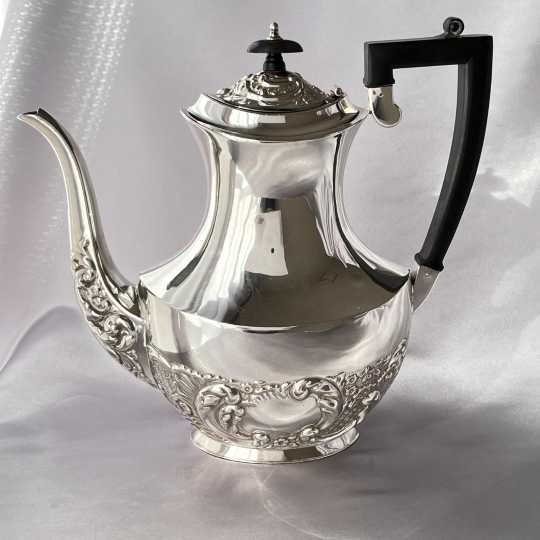 【Cheltenham】 ビクトリアン エンボスのコーヒーポット